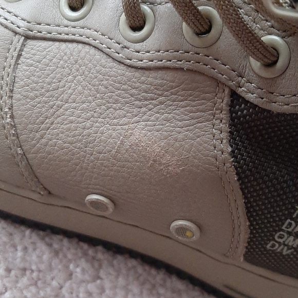 Nike - Picture 4 of 6